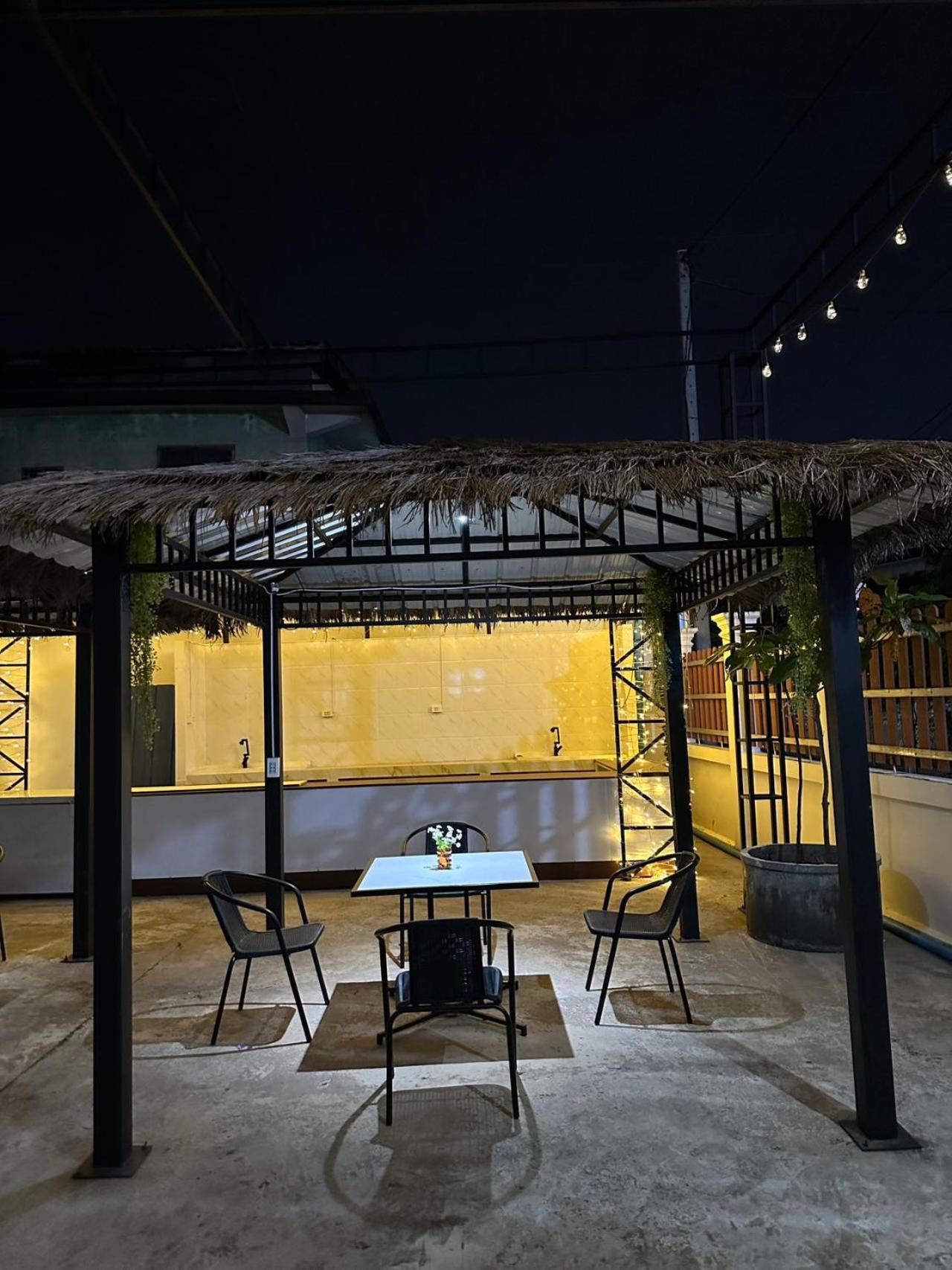 Venn Hostel Виентиане Екстериор снимка