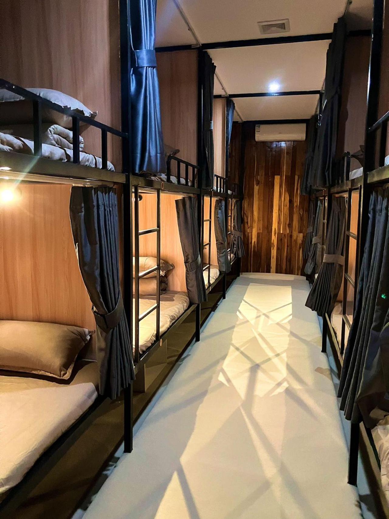 Venn Hostel Виентиане Екстериор снимка