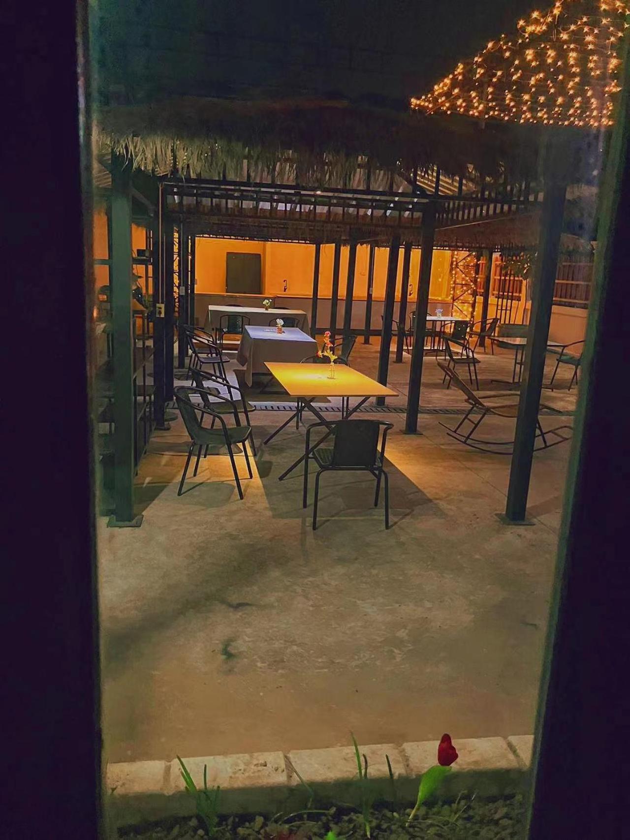 Venn Hostel Виентиане Екстериор снимка