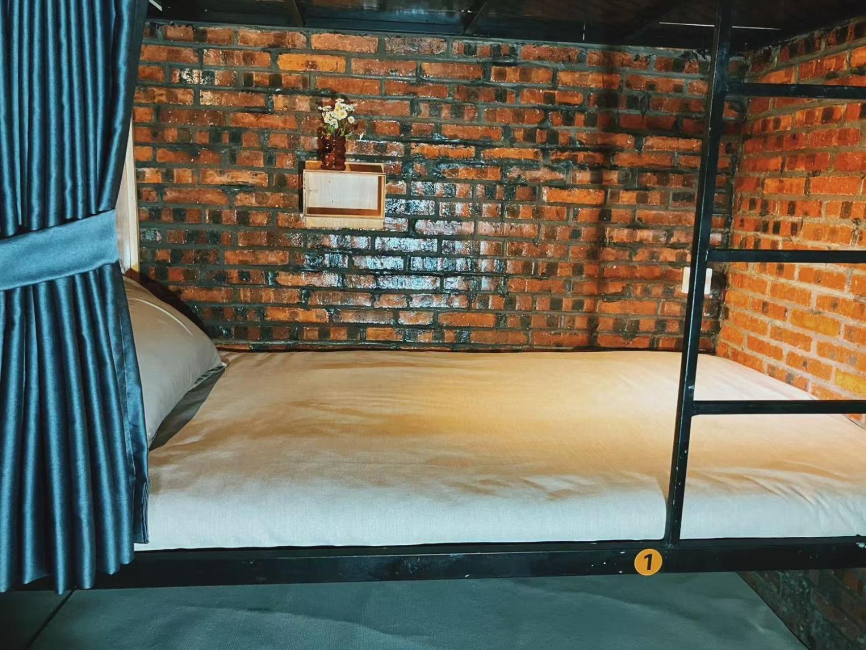 Venn Hostel Виентиане Екстериор снимка