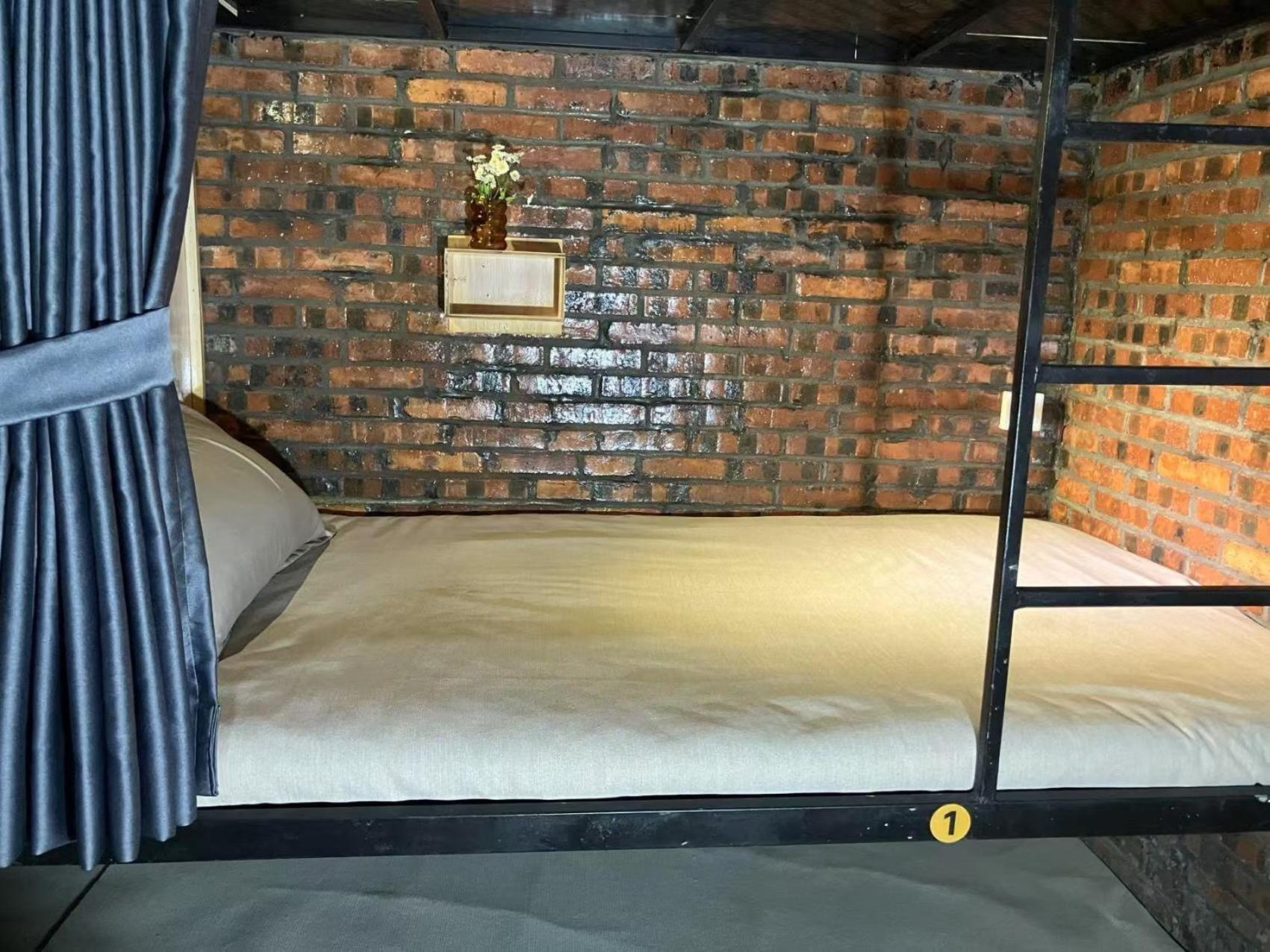 Venn Hostel Виентиане Екстериор снимка