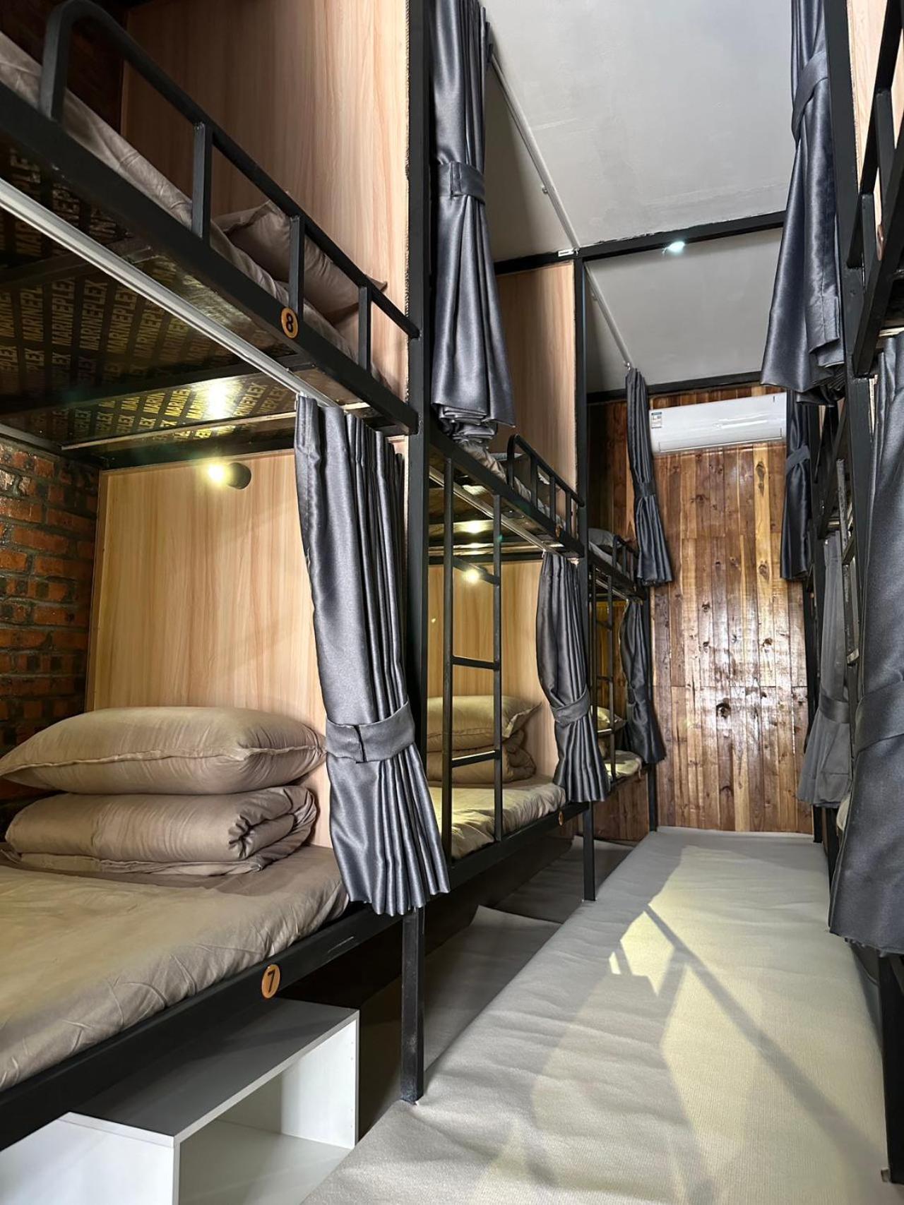 Venn Hostel Виентиане Екстериор снимка
